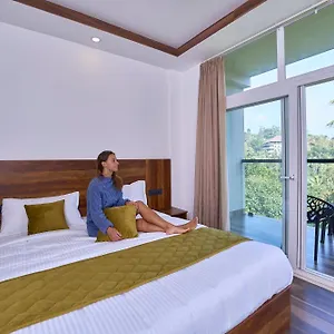 Velvet Revive 4*, Munnar India